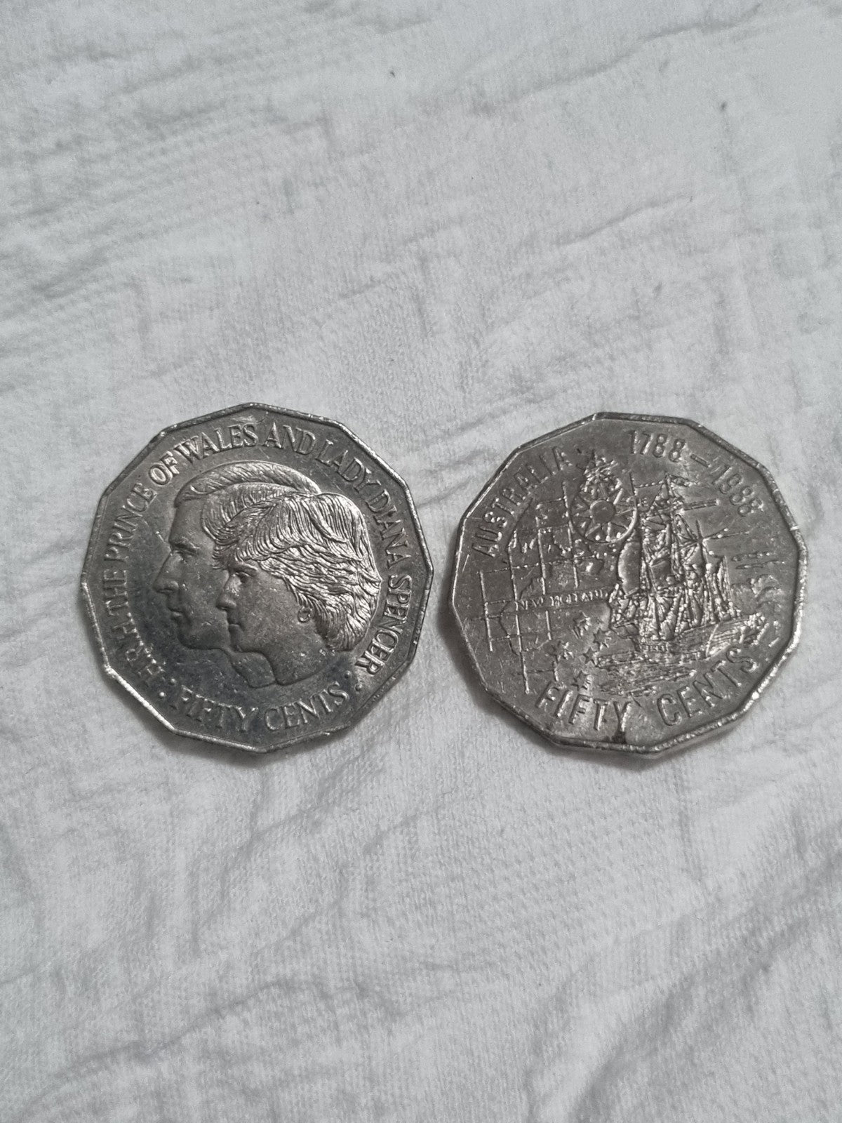 1 x 1988 50 Cent Bicentenary Coin + 1 x 1981 Prince Charles & Princes Diana 