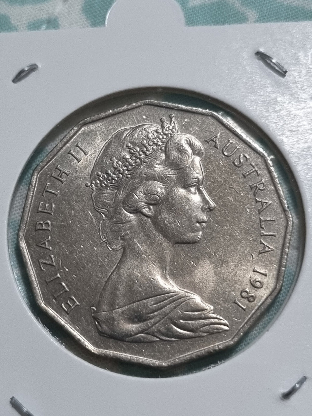 1981 50 Cent Coin - Nealy Uncirculated - Coat of Arms Elizabeth II