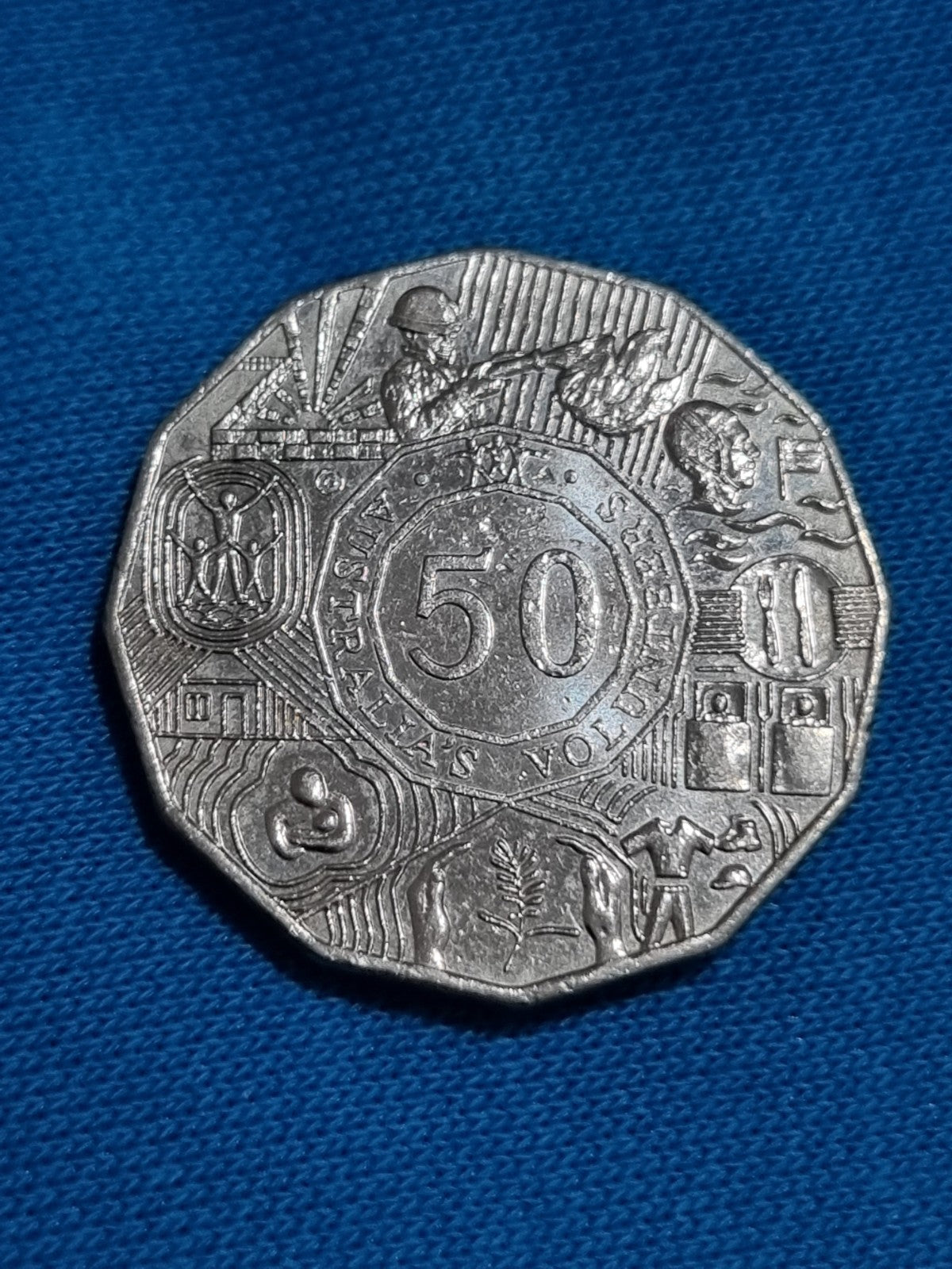 2003 Volunteers 50 Cent Coin - Lightly Circulated 