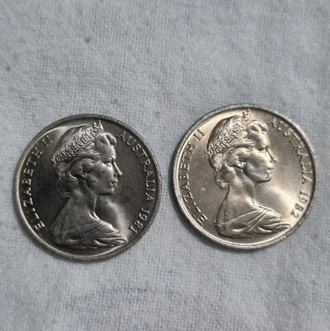 1 x 1981 & 1 x 1982 UNC 10 cent coins