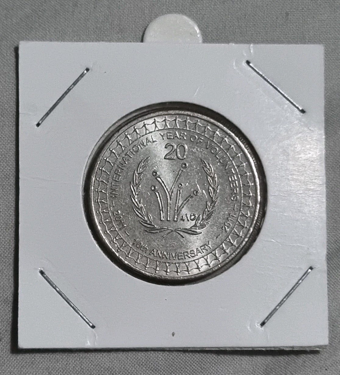 2011 UNC Year Of Volunteers 20 Cent Australian Coin From Mint Roll