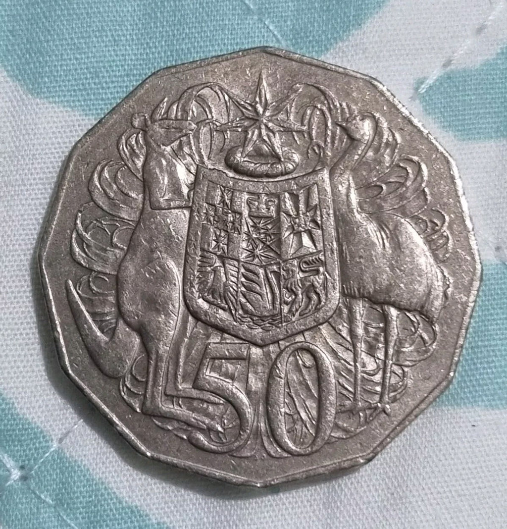 1975 Australia Fifty Cent QEII Coin 50c - Circulated coin.