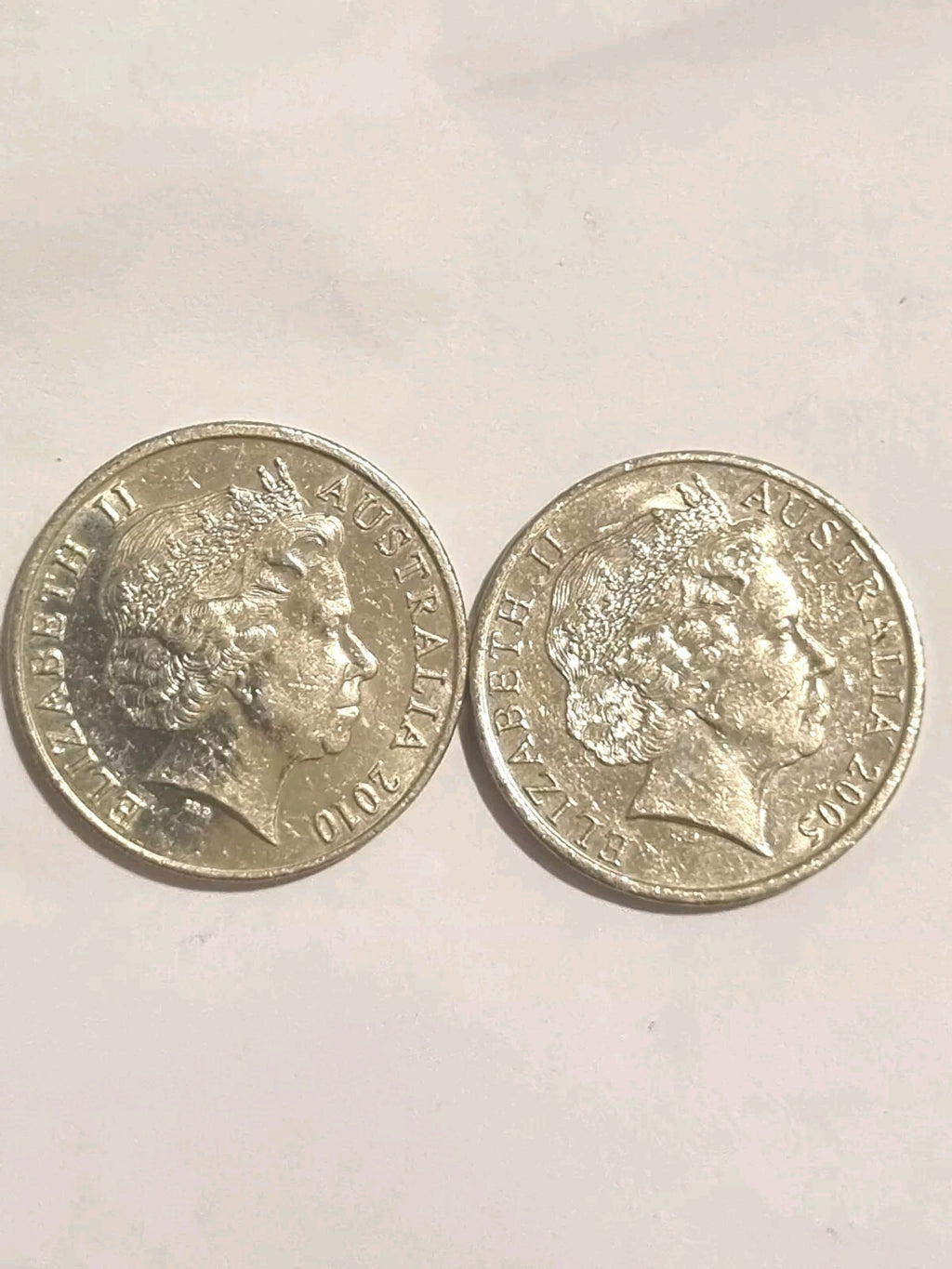 2005 20 cent coin World War Coming Home Taken + 2010 20 cent Taxation Office