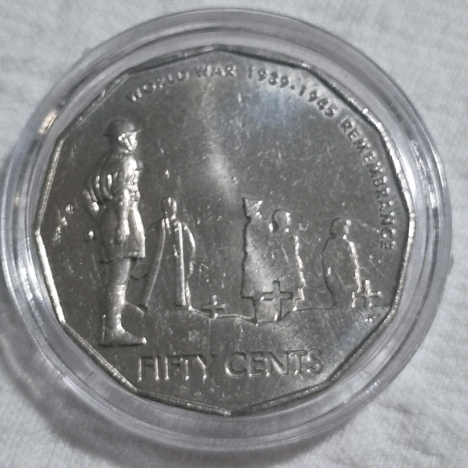 2005 Uncirculated 50 Cent Coin Remembrance WW2 In Capsule 