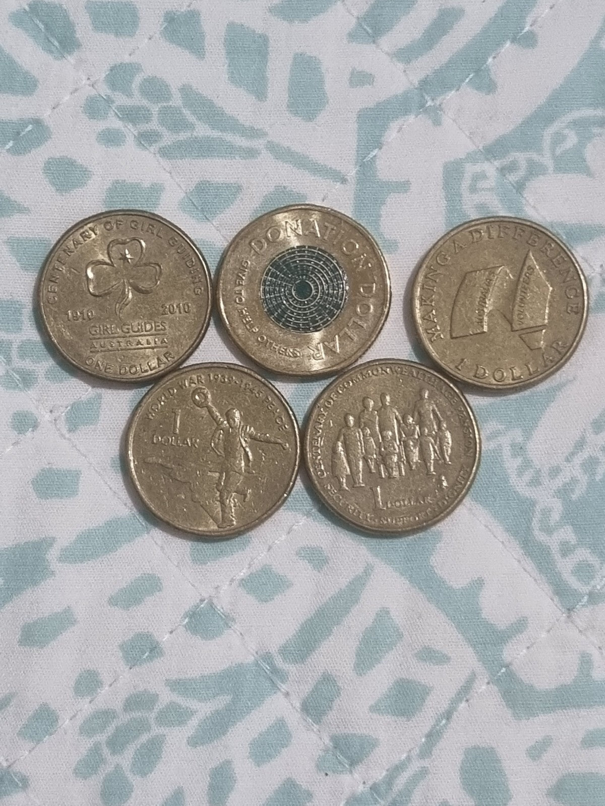 5 x Shiny One Dollar Commemorative Coins Incl. UNC Donation Dollar $1