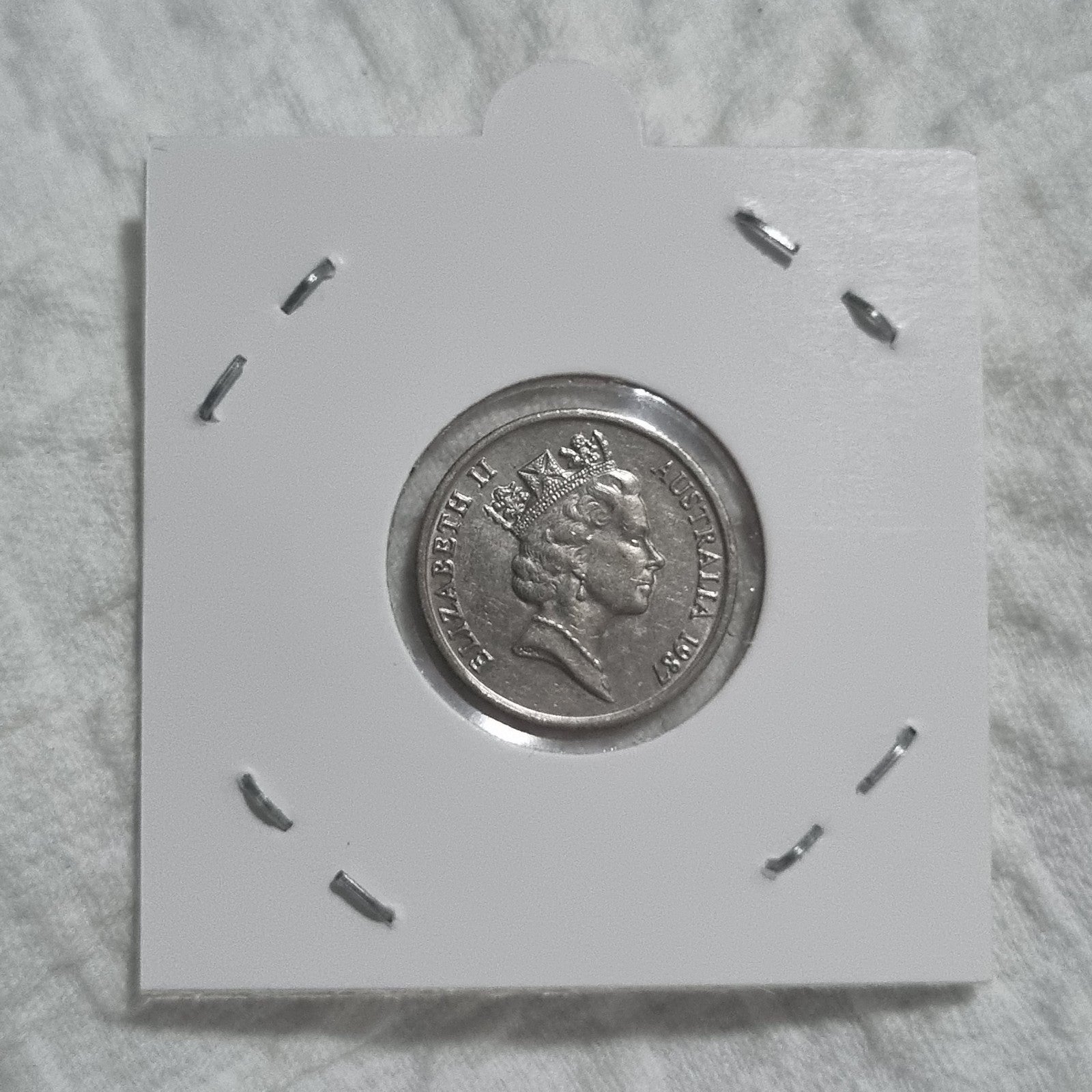 1987 5 Cent Coin In 2x2 Holder 