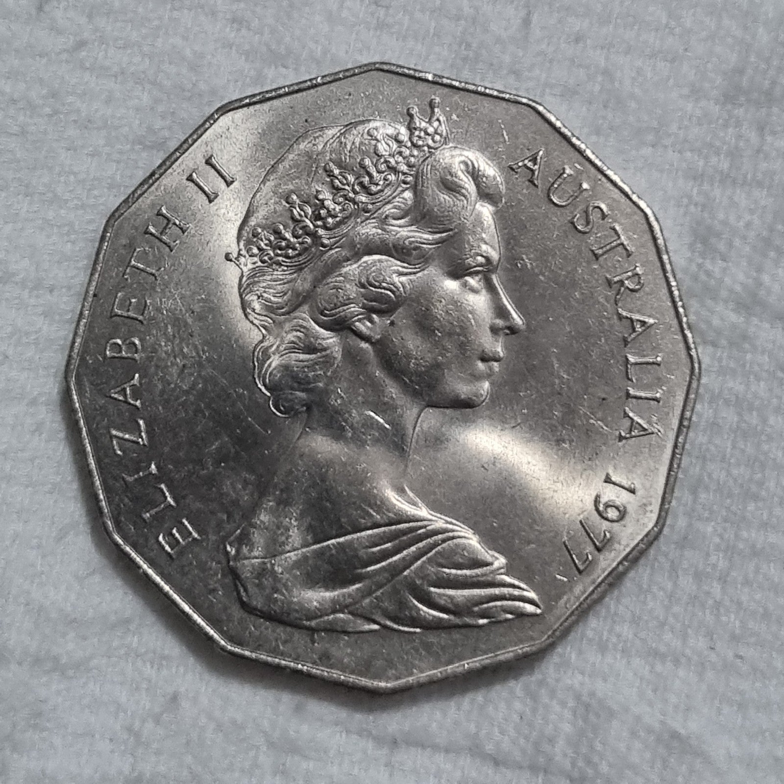 1977 UNC Silver Jubilee 50 cent coin- Extremely Shiny 