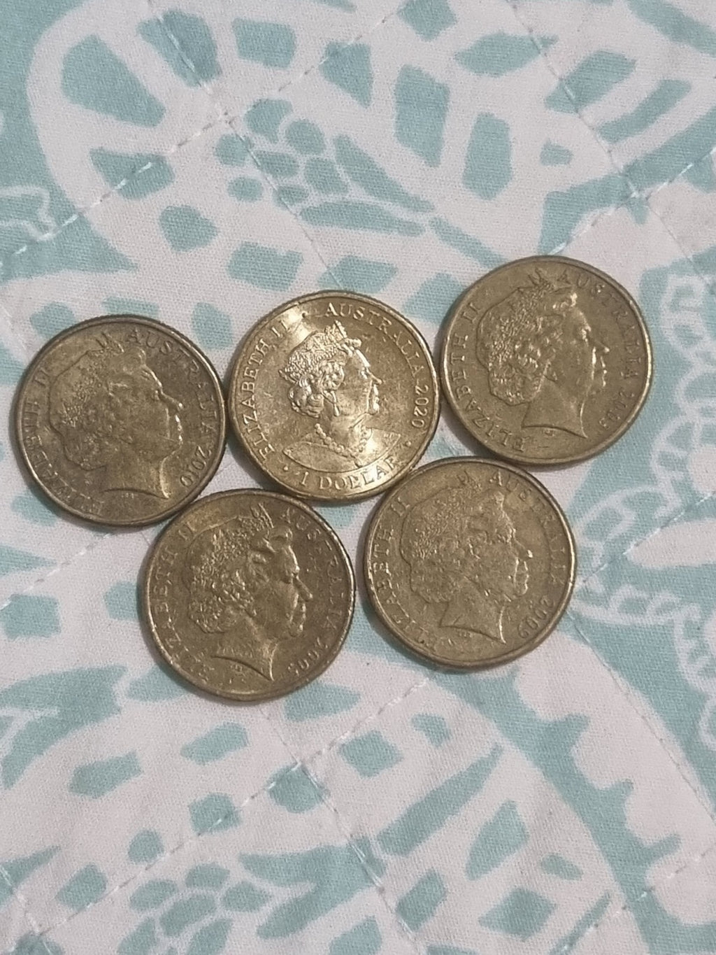 5 x Shiny One Dollar Commemorative Coins Incl. UNC Donation Dollar $1