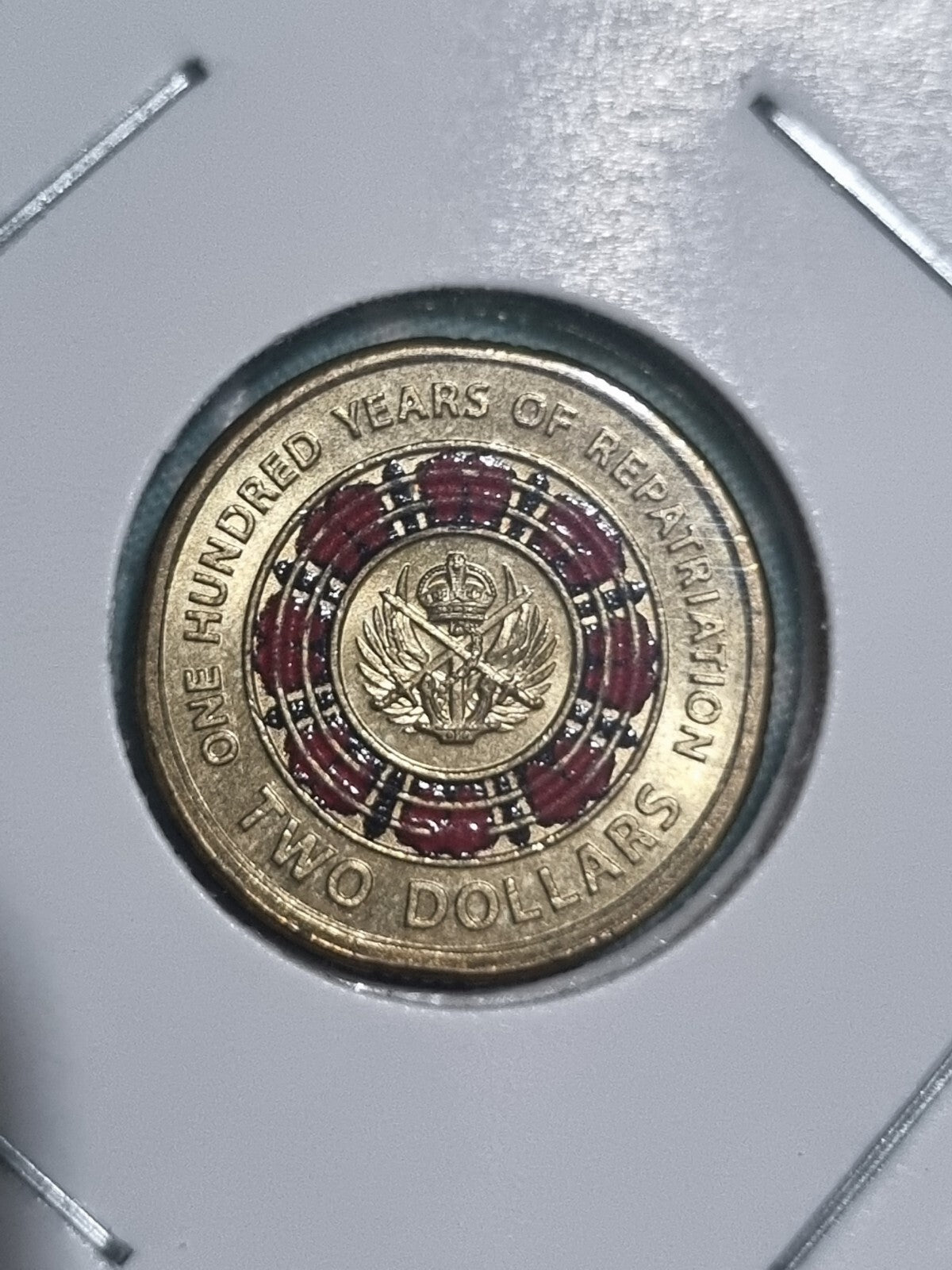 2018-2021 ; 4 x UNC ANZAC Themed $2 Two Dollar Coloured Coins In 2x2 Holders