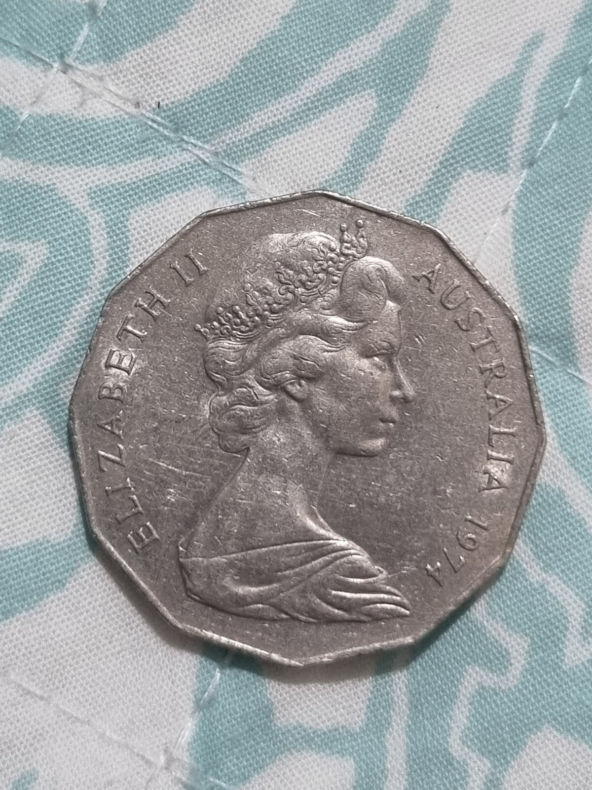 1974 50 cent  Coin - Coat of Arms