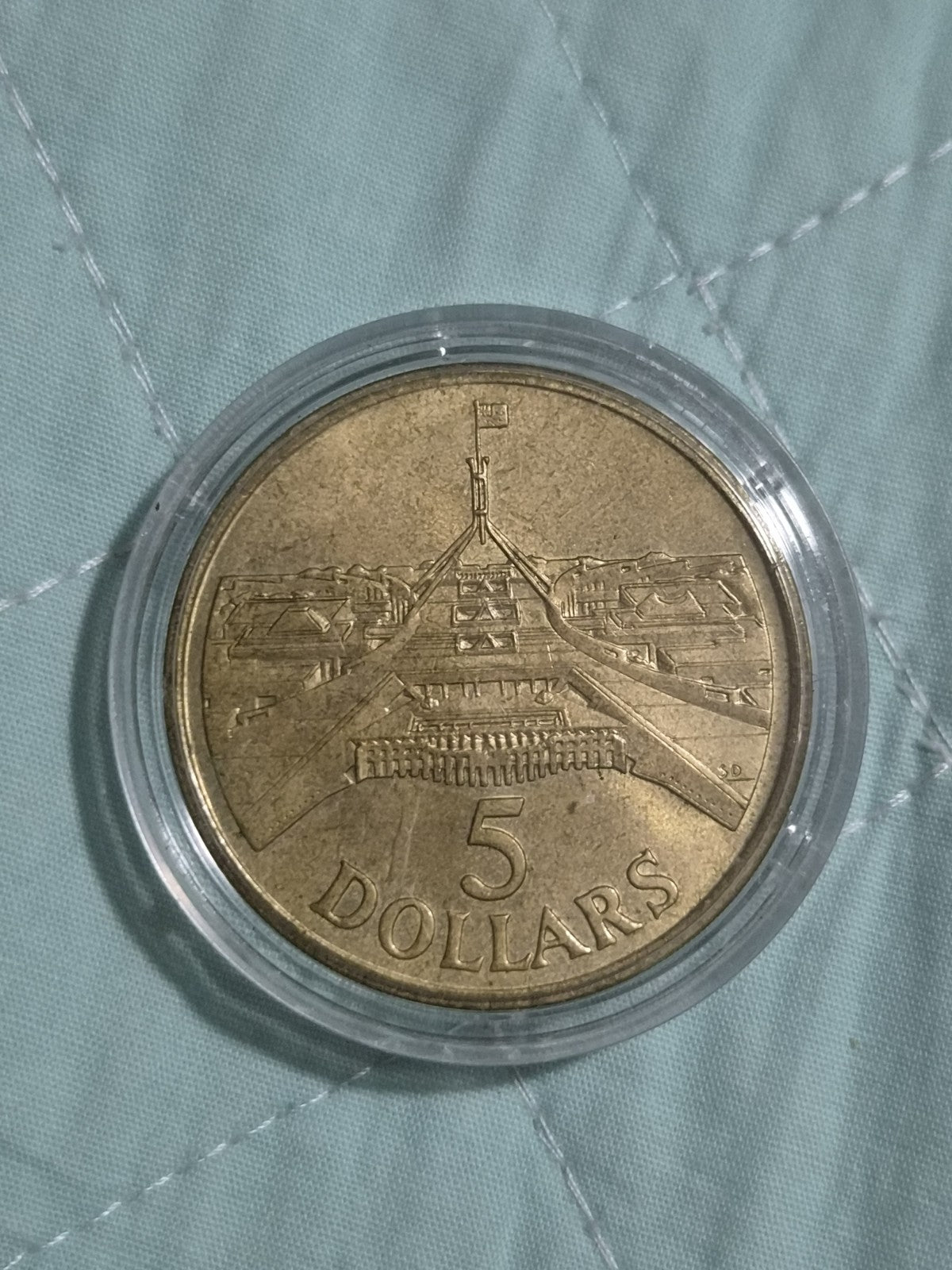 1988 UNC $5 Five Dollar Commemorative Coin Parliament House In Capsule 