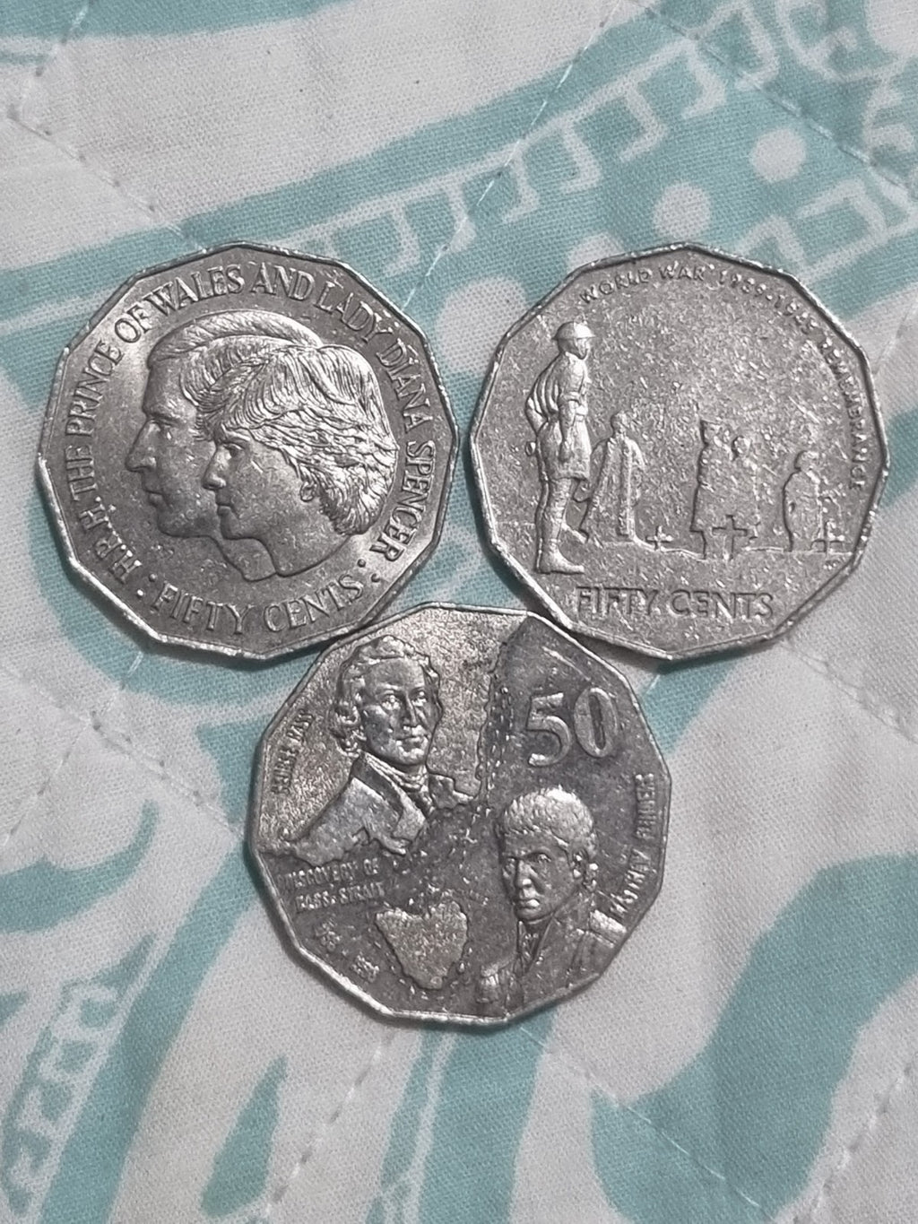 3 x 50 Cent Shiny Commemorative Coins - Lightly Circulated - 1981 , 1998 , 2005