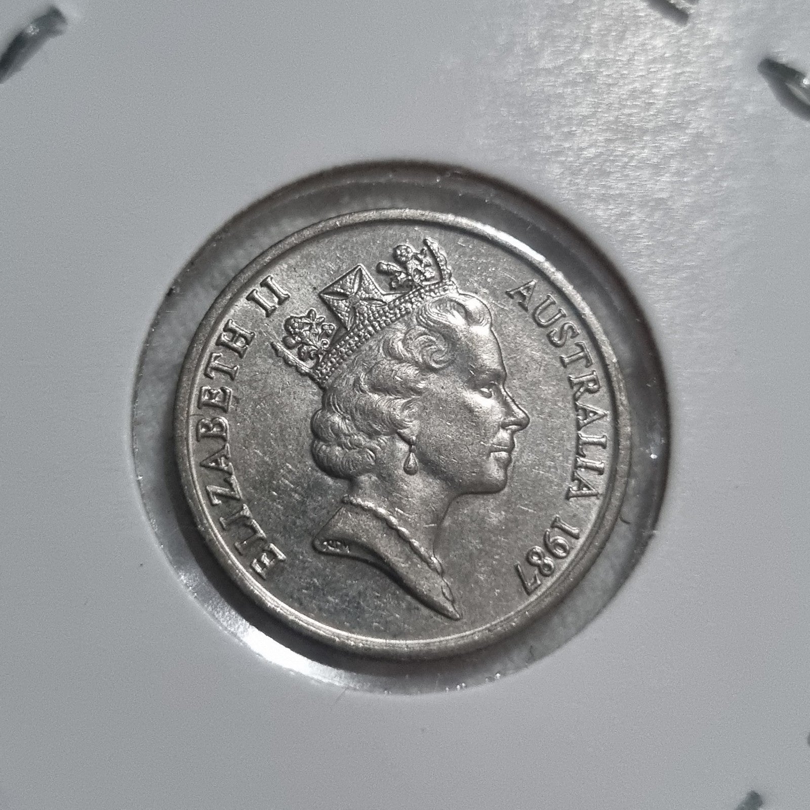 1987 5 Cent Coin In 2x2 Holder 