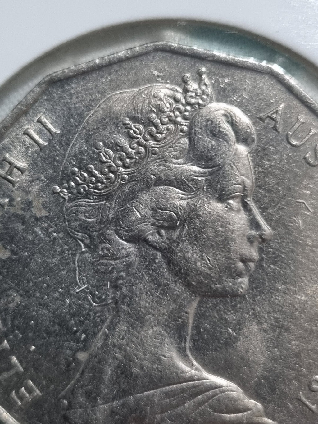 1981 50 Cent Coin - Nealy Uncirculated - Coat of Arms Elizabeth II