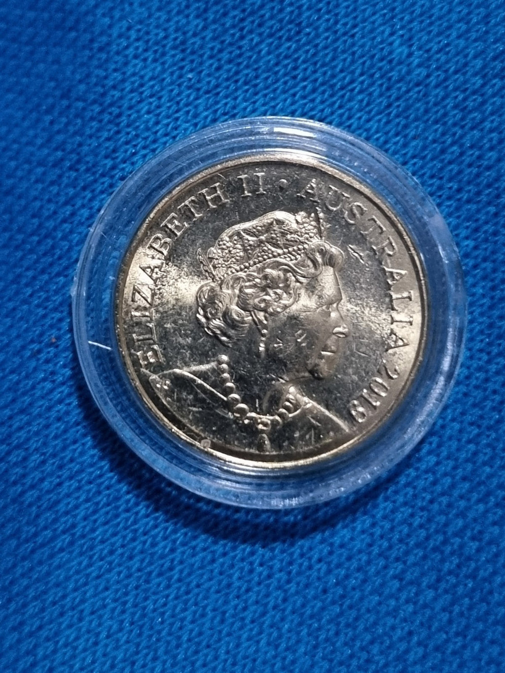 2019 aUNC 2 DOLLAR COIN - JC DESIGN $2 Two Dollar In Protective 2x2 Holder 