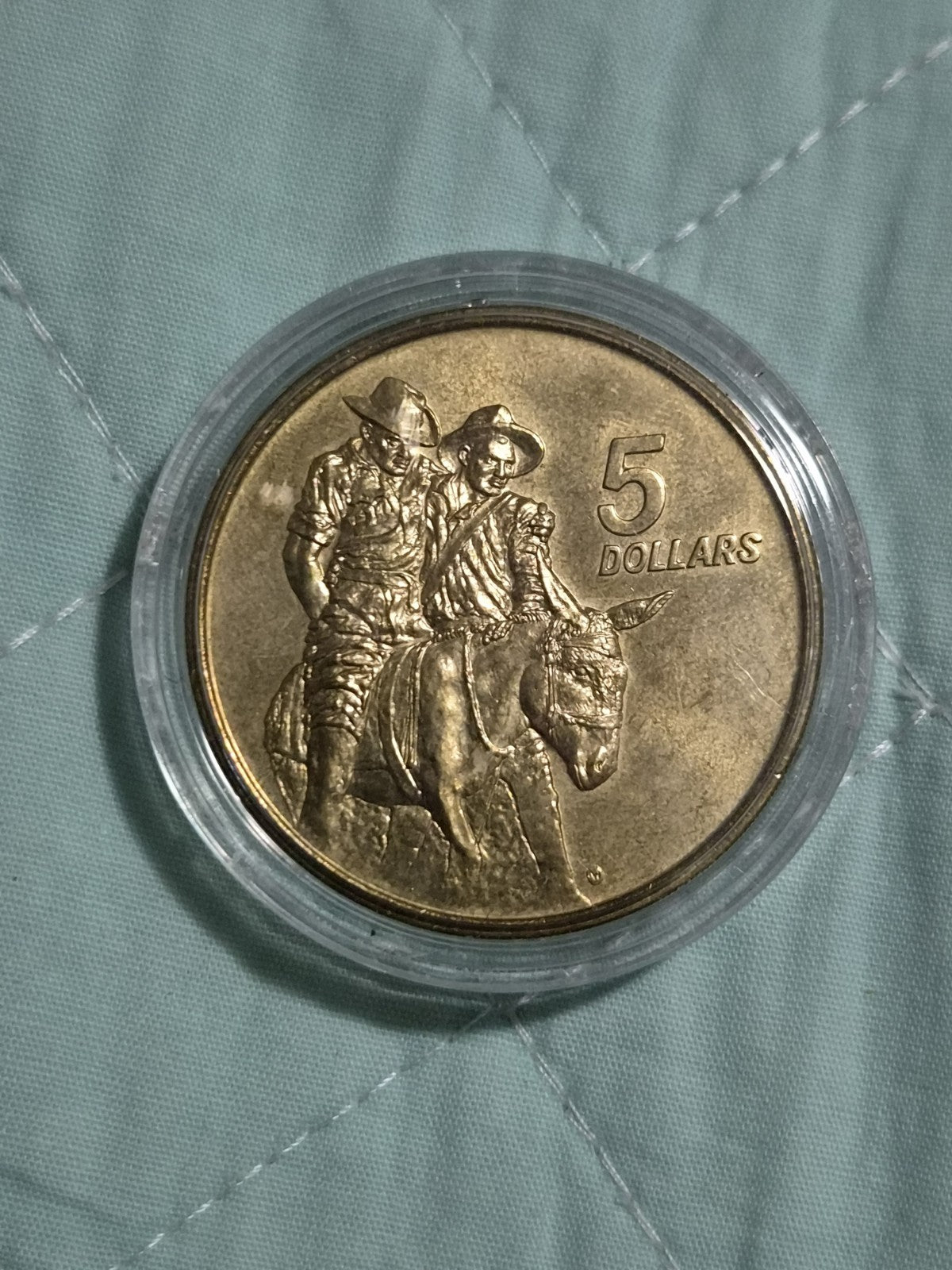 1990 $5 ANZAC 75th Anniversary Coin In Capsule 