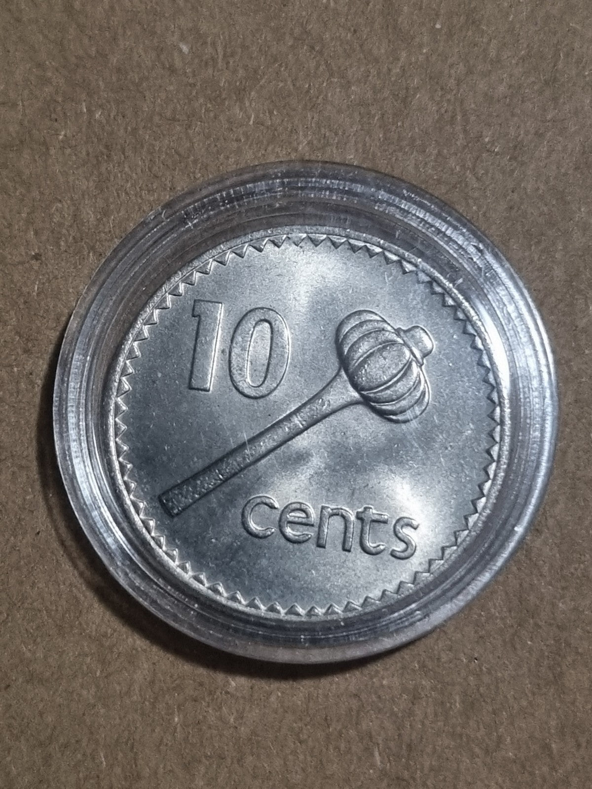 1976 Uncirculated 10 Cents Fiji Coin In Capsule 