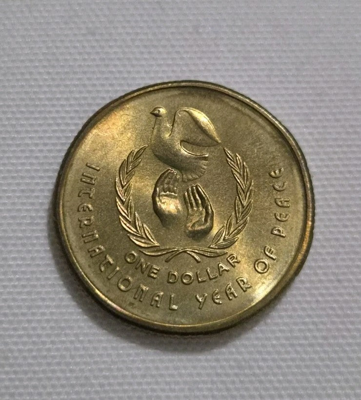 1986 UNC One Dollar Coin - $1 - International Year Of Peace