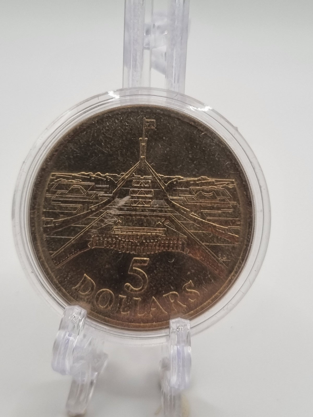 1988 UNC $5 Five Dollar Commemorative Coin Parliament House Collectable