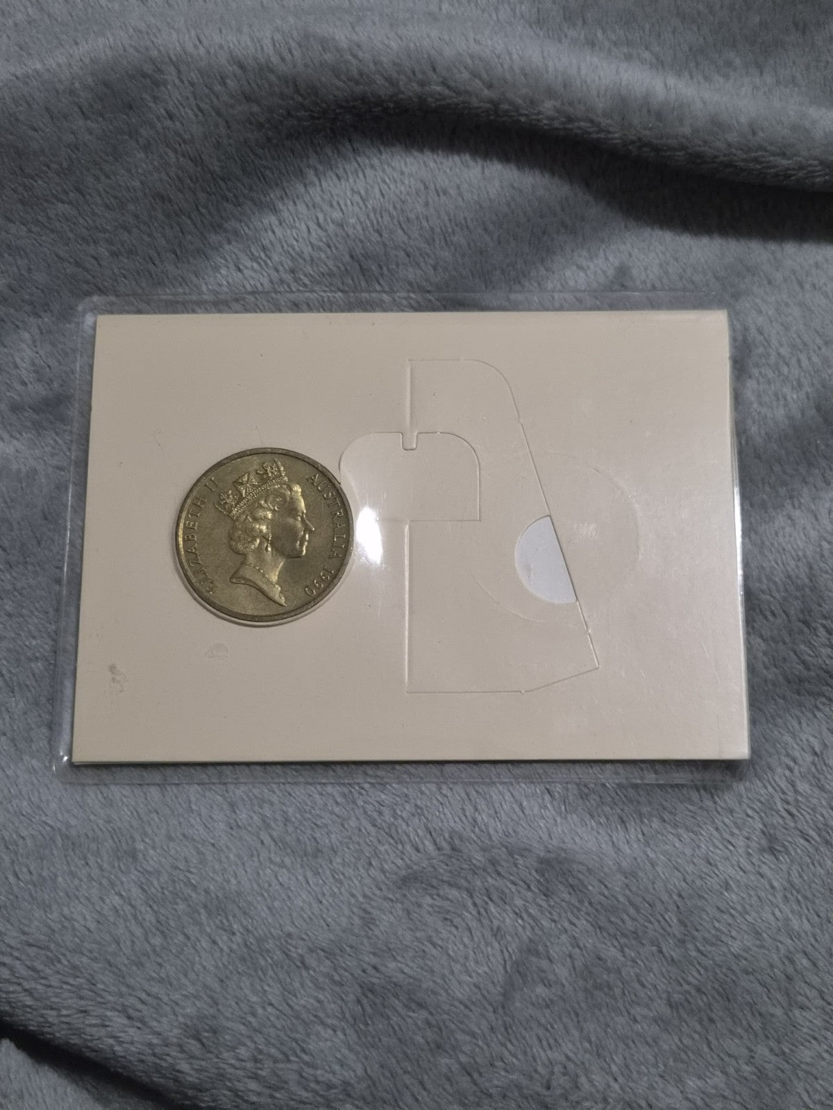 1990 $5 ANZAC 75th Anniversary Carded Coin - Five Dollars 