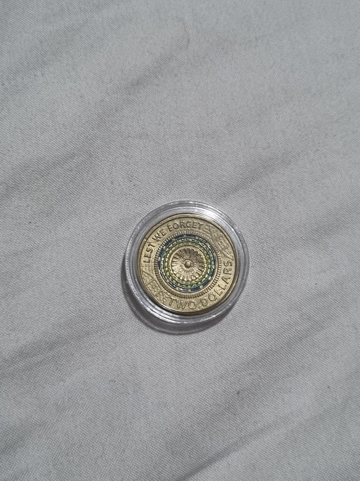  2017 UNC Lest We Forget MOSIAC $2 TWO DOLLARS In Capsule 
